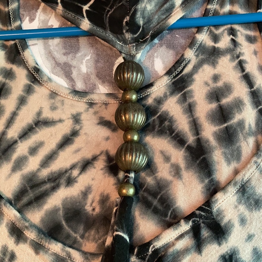 😍Metropark Back Beaded tank